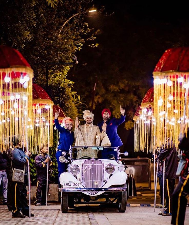 About Shabbir Horse Carrier